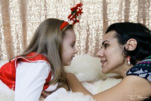 Mama si fiica - sesiune foto de Craciun
