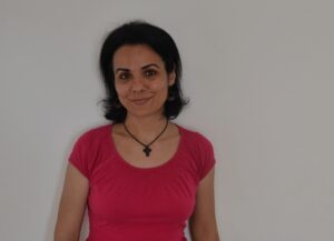 M-am întors la scris - Anda Elena Pintilie - Blog Sapte Pietre